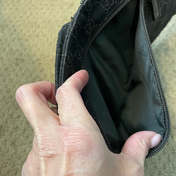 Authentic Gucci waist bum bag with dust bag - Picture 9 of 9